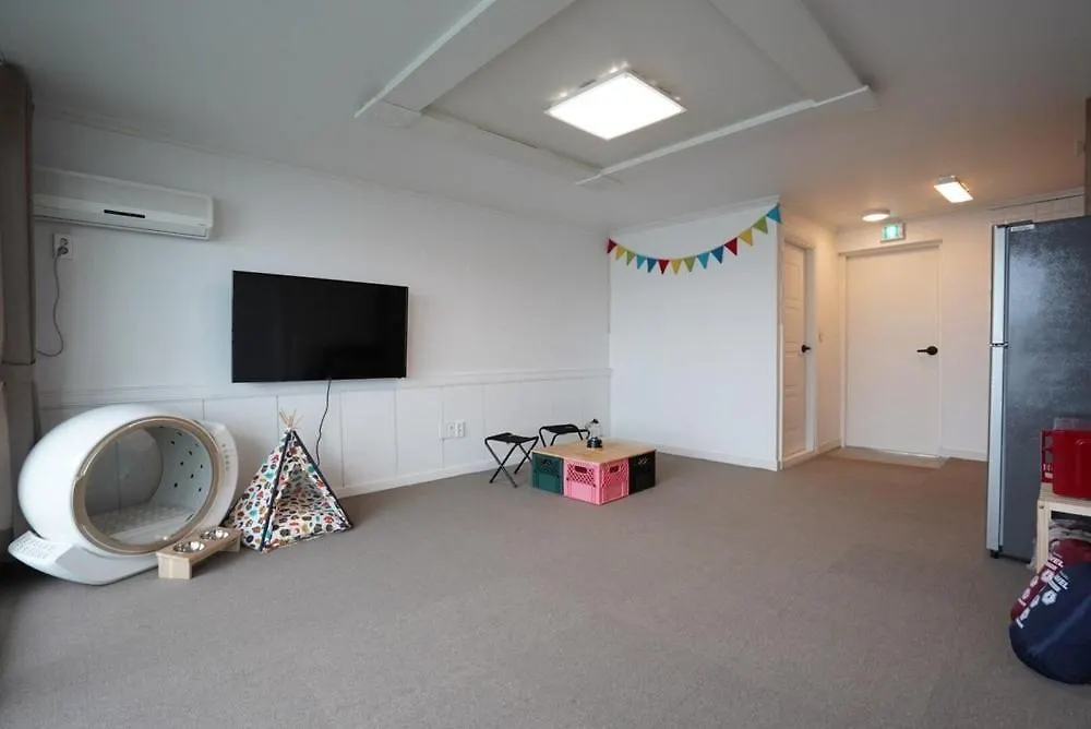 Glamdog Dog Pension Yeongheungdo Branch Incheon 3*,
